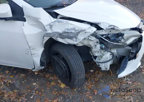 2014 Toyota Corolla Le Eco from USA, damaged, VIN 5YFBPRHE4EP027675